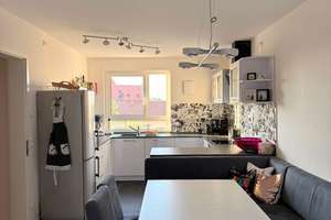 Lebendiger , heller Wohnraum: 3-Zimmer-Penthouse Wohnung in Fürth – 90765 Ronhof, Kronach, Fürth – Vorschaubild 6