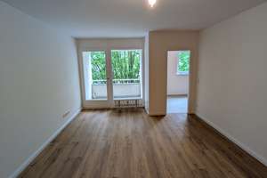 2 Zimmer Wohnung mit Balkon im Brüsseler Kiez wartet auf neue Mieter! – Lütticher Str. 42, 13353 Wedding, Berlin – Vorschaubild 1