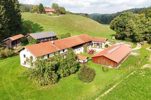 Einzigartiger Pferdehof in traumhafter Alleinlage – Naturparadies mit Wiesen, Wald und Pferdehaltung – Die vollständige Adresse der Immobilie erhältst du vom Anbieter., 84533 Marktl – Vorschaubild 16