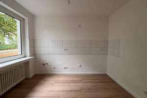Optimal geschnitten 2 ZKDB mit Balkon