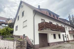 Schönes Haus mit zwei Wohnungen zu einem Top-Preis! – Die vollständige Adresse der Immobilie erhältst du vom Anbieter., 72178 Waldachtal – Vorschaubild 1
