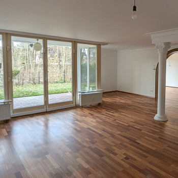 Einziehen & wohlfühlen - besondere Erdgeschosswohnung mit Parkanbindung in Eching