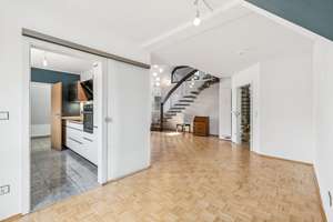 Exklusive Maisonette mit Aufzug, zwei Loggien, überdachter Terrasse und besonderer Großzügigkeit – Die vollständige Adresse der Immobilie erhältst du vom Anbieter., 55583 Bad Münster am Stein-Ebernburg – Vorschaubild 3
