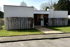 großzügiger Bungalow zu vermieten