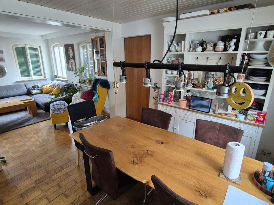 Esszimmer u Wohnzimmer im OG