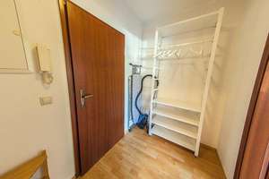 Ruhig, hell, möbliert - Apartment mit Top-Anbindung zwischen Adlershof und Flughafen BER – Die vollständige Adresse der Immobilie erhältst du vom Anbieter., 12524 Altglienicke, Berlin – Vorschaubild 6