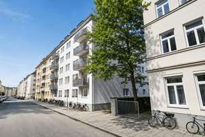 HEGERICH: Charmante 3,5-Zimmer-Maisonette-Wohnung mit ausgebautem Dachspitz in der Maxvorstadt
