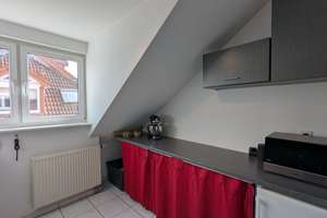 Schön 3-Zimmer-Dachgeschosswohnung in Ruhiger Lage mit PKW-Tiefgaragenstellplatz – 33102 Kernstadt, Paderborn – Vorschaubild 4