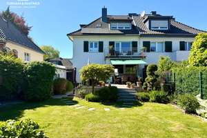 Stilvolle Doppelhaushälfte mit traumhaftem Garten in Bestlage von Köln-Weiden