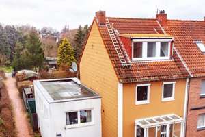 Reihenendhaus mit Anbau und Garage in Bremen Kattenesch – Wecholder Straße 143, 28277 Kattenesch, Bremen – Vorschaubild 1