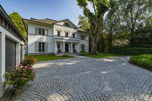 Eine Residenz von außergewöhnlicher Eleganz und visionärer Planung direkt am Krefelder Stadtwald! – Die vollständige Adresse der Immobilie erhältst du vom Anbieter., 47800 Bockum, Krefeld – Vorschaubild 23