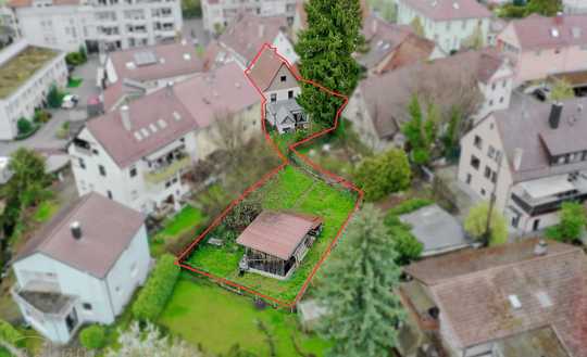 "" VERKAUF IM BIETERVERFAHREN - Startpreis 189.000,-  €"  
EFH mit gr. Garten in Eningen u. A.