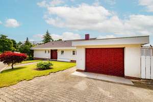 Zweifamilienhaus mit traumhaftem Garten in guter Lage von Müllheim – Die vollständige Adresse der Immobilie erhältst du vom Anbieter., 79379 Müllheim – Vorschaubild 20
