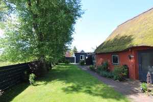Charmantes und modernisiertes Reetdachhaus/EFH mit PV-Anlage und Garage in Ortsrandlage – Nordfriesland (Kreis) – Vorschaubild 6
