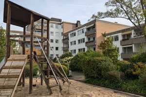 Großzügige Wohnung in begehrter Lage – Düsseldorf – Vorschaubild 3