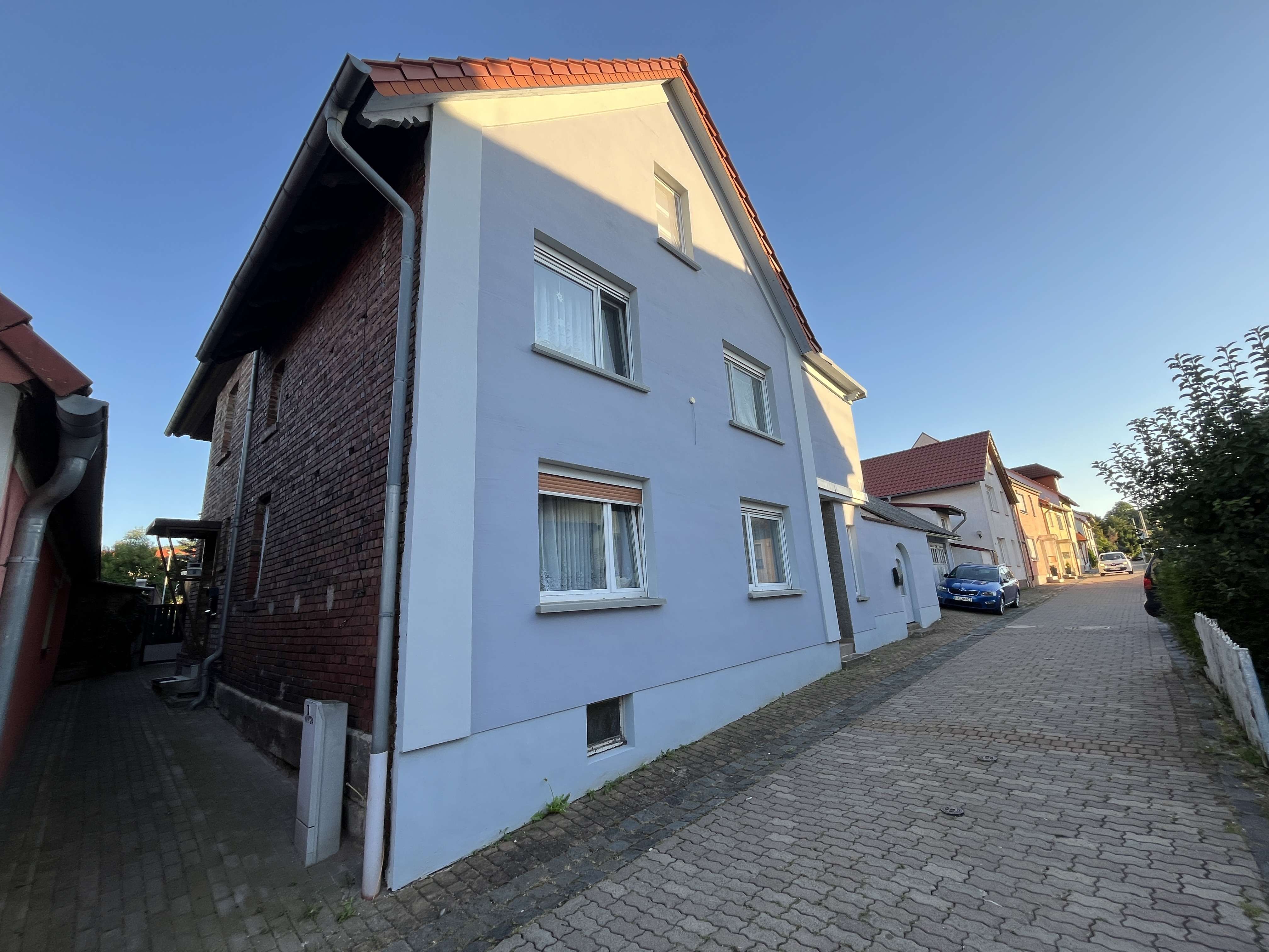 Freistellung zum 1.2.2026: 2EFH mit Elw., uneinsehb. Innenhof, Gartengrundstück u. Garagengebäude, Eichsfeld Kreis – Bild 2