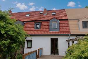 Privatverkauf: Charmantes Mittelhaus mit großem Garten in ruhiger Lage von Dresden-Dölzschen