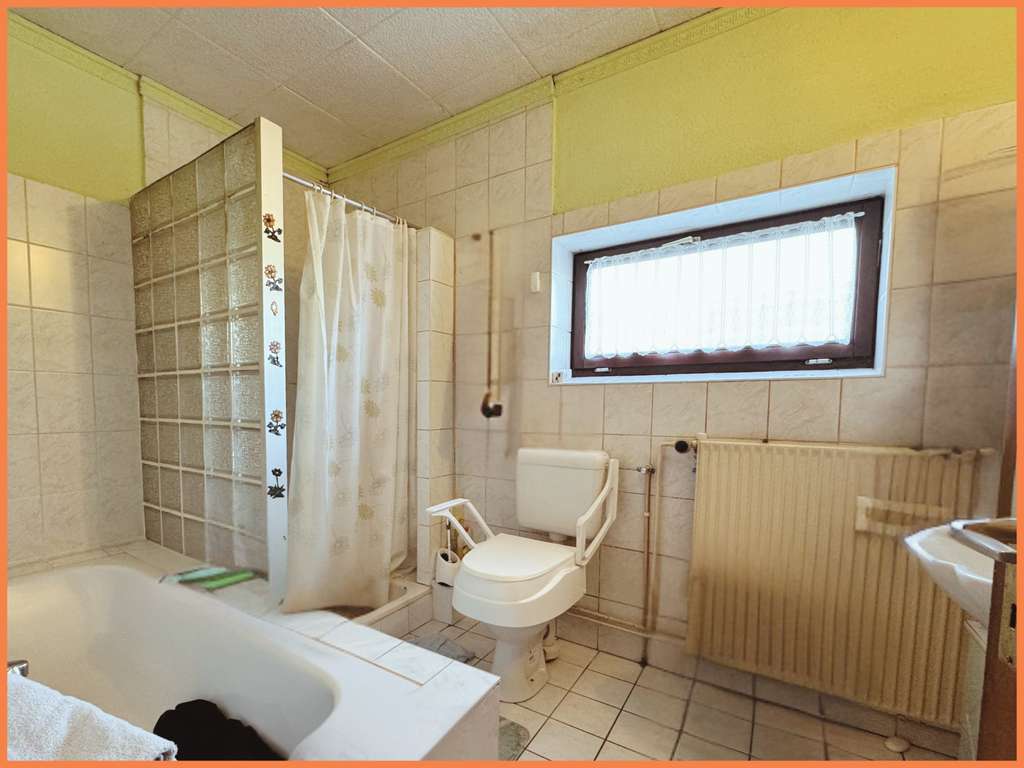 Immobilie in Mörel - GENERATIONEN • HANDWERK • IDEEN - Bild 2