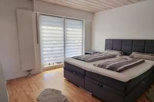 "Modernes 2-FH in Reutlingen mit großem Grundstück, Winterbalkon, 2 Garagen & Vermietungspotenzial" – Die vollständige Adresse der Immobilie erhältst du vom Anbieter., 72766 Mittelstadt, Reutlingen – Vorschaubild 4