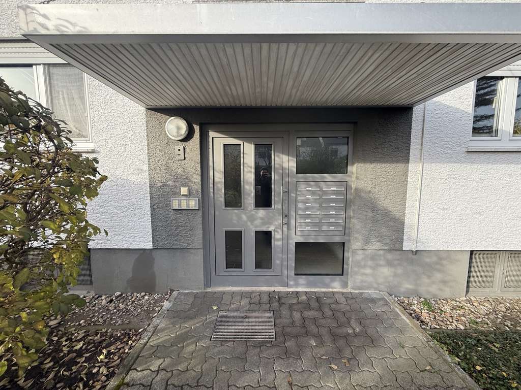 Immobilie in Riedstadt - *2-Zimmerwohnung mit Balkon + Stellplatz in ruhiger Lage von Goddelau* - Bild 2