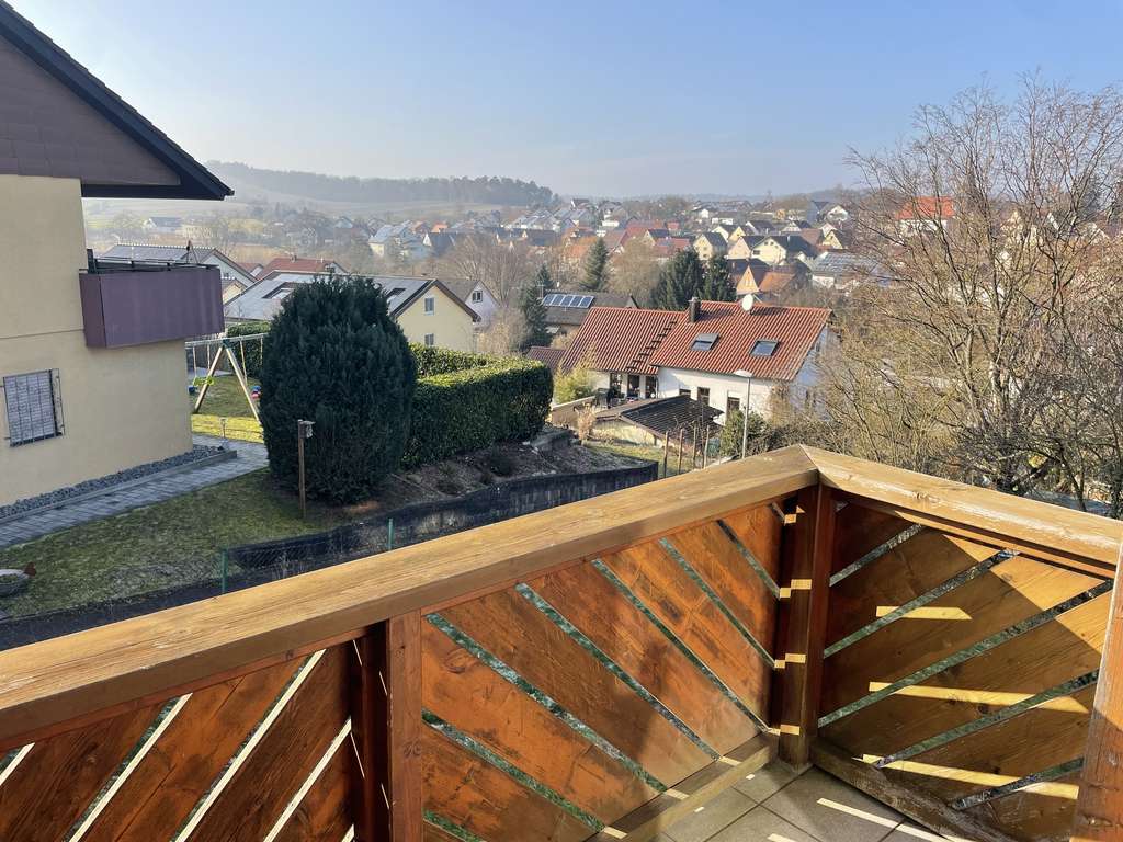 Immobilie in Schwaigern - Freistehendes Zweifamilien-Haus mit Garage in der Nähe von Schwaigern - Bild 4