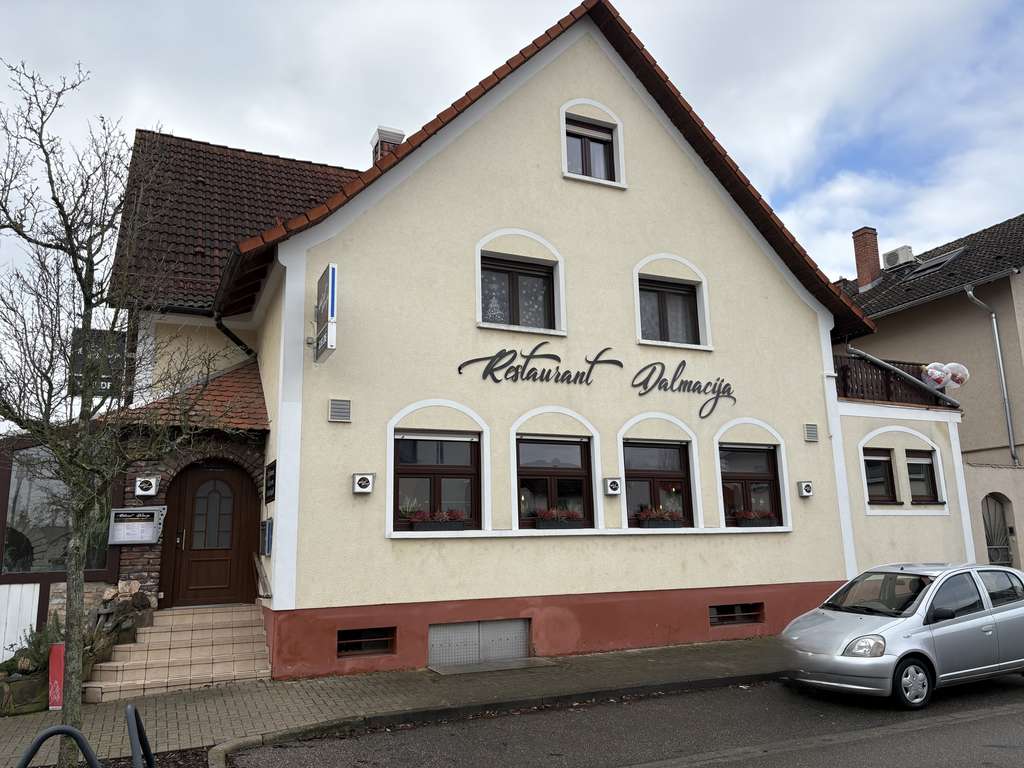 Immobilie in Brühl - *** Wohn- und Geschäftshaus mit Restaurant, 5-Zimmer-Wohnung & Mitarbeiterwohnung – ideal für Gastro - Bild 0