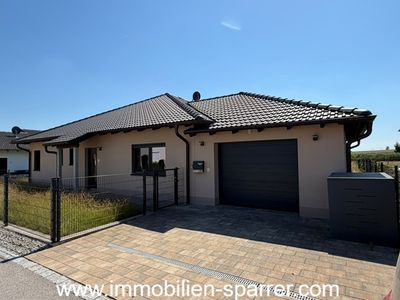 Barrierearmes Wohnen mit Stil – Hochwertiger Bungalow in attraktiver Lage