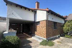 Stilvolles Einfamilienhaus mit Einliegerwohnung