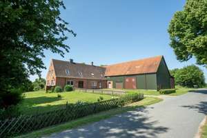 Landleben mit Potenzial: charmanter Resthof zwischen Kiel und Eckernförde