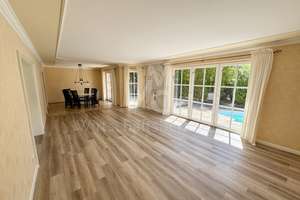 Kirchrode: 
Mediterrane Stadtvilla mit Pool auf einem Traumgrundstück – Die vollständige Adresse der Immobilie erhältst du vom Anbieter., 30559 Kirchrode, Hannover – Vorschaubild 15