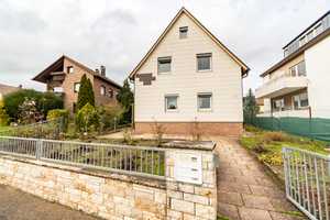 Großzügiges Einfamilienhaus mit Potenzial zum Zweifamilienhaus – Böblingen (Kreis) – Vorschaubild 2