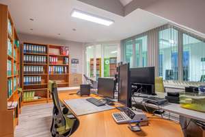 Großzügige Wohneinheit mit flexibler Nutzung – Wohnen & Arbeiten möglich (Sondereigentum) – Die vollständige Adresse der Immobilie erhältst du vom Anbieter., 33739 Jöllenbeck, Bielefeld – Vorschaubild 8