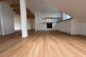 Exklusiver Erstbezug: Neue 3 ZKB DG-Wohnung (KfW 40) mit Balkon, EBK & Stellplatz in BI-Brake – Nadefeld 13, 33729 Heepen, Bielefeld – Vorschaubild 4