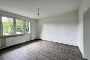sanierte 3-Zi.-Wohnung mit Balkon in ruhiger Umgebung – Steinhagen 6, 44793 Kruppwerke, Bochum – Vorschaubild 2