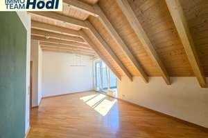 Hell, gepflegt und ruhig gelegen - eine Dachgeschosswohnung zum Wohlfühlen – Die vollständige Adresse der Immobilie erhältst du vom Anbieter., 72766 Sondelfingen, Reutlingen – Vorschaubild 5