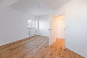 2,5 Zimmer Wohnung 69 qm & 30 qm Nutzfläche, Stellplatz – De-Cuvry-Straße 23, 95488 Eckersdorf – Vorschaubild 6
