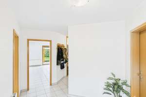 Großzügiges Reihenmittelhaus mit Garten und Carport in ruhiger Wohngegend – Die vollständige Adresse der Immobilie erhältst du vom Anbieter., 27580 Lehe, Bremerhaven – Vorschaubild 5