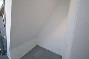 Einzigartiges Dachgeschoss in Berlin – Wohnen mit Potenzial – Die vollständige Adresse der Immobilie erhältst du vom Anbieter., 10715 Wilmersdorf, Berlin – Vorschaubild 6