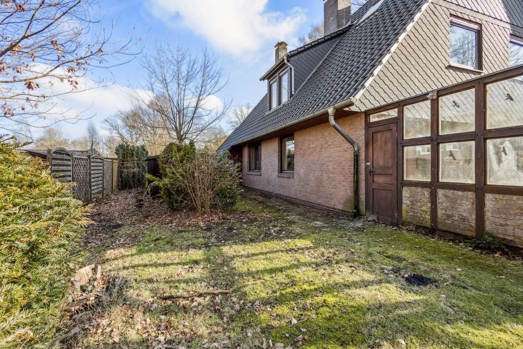 Immobilie in Lauenbrück - Großes Einfamilienhaus in ruhiger Lage - Bild 2