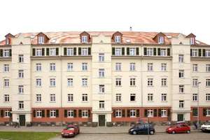 2,5-Zimmer-Wohnung mit Einbauküche der Vormieter zur Übernahme.