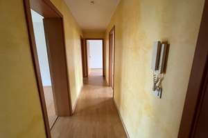 3-Raum-Wohnung mit Badewanne und großem Balkon – Seehäuser Weg 77, 39387 Oschersleben (Bode) – Vorschaubild 5