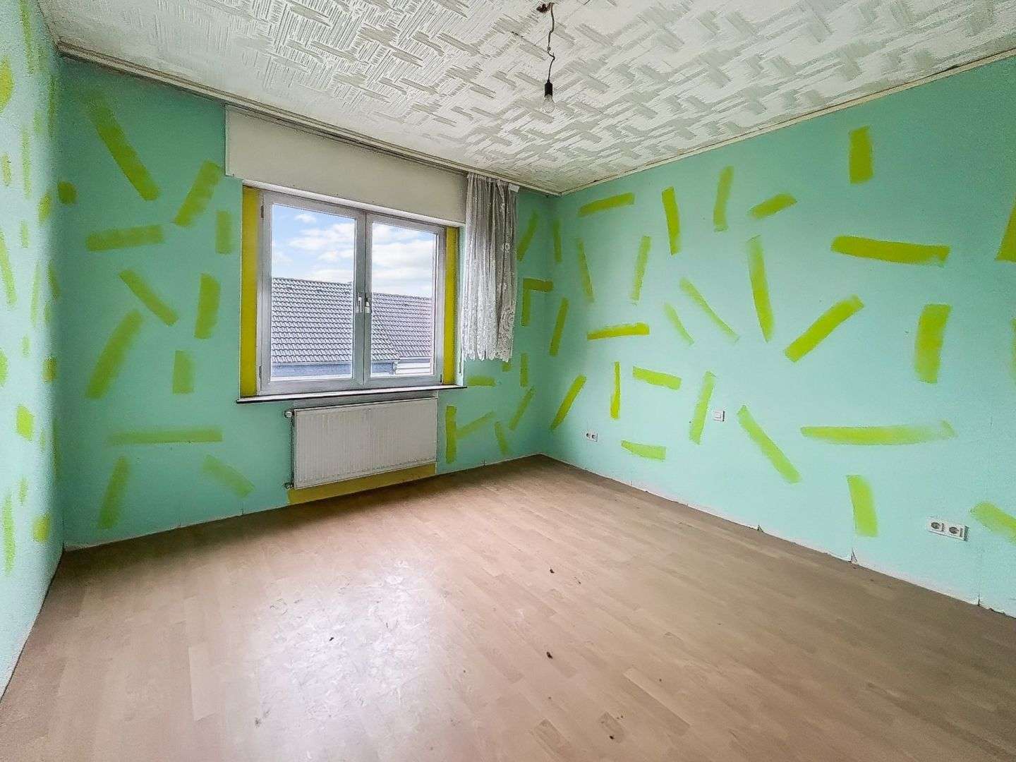 Immobilie in Düren - Vielseitige Kapitalanlage: Mehrgenerationenhaus mit Potenzial in Düren - Bild 1