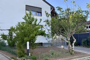 Freistehendes, vielseitig nutzbares Zweifamilienhaus mit großem Garten – Die vollständige Adresse der Immobilie erhältst du vom Anbieter., 55268 Nieder-Olm – Vorschaubild 2