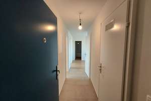 Modernisierte  4-Zimmer-Wohnung mit Süd-Loggia in Perlach