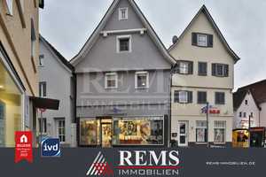Renoviertes, zentral gelegenes Wohn- und Geschäftshaus in der Schorndorfer Stadtmitte – Rems-Murr-Kreis – Vorschaubild 1