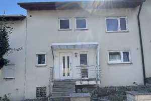 Charmantes Reihenhaus - ein Zuhause, das mehr bietet als eine Wohnung – Ludwigsburg (Kreis) – Vorschaubild 1