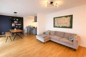 Möbliert: Moderne 4-Zimmer-Wohung in den Welfenhöfen (befristet auf zwei Jahre) – Welfenstraße 68, 81541 Obere Au, München – Vorschaubild 2