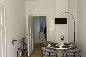 Schöne 2-Zimmer-Altbauwohnung mit Balkon & neuer Küche in zentraler Lage – 60326 Gallus, Frankfurt am Main – Vorschaubild 4