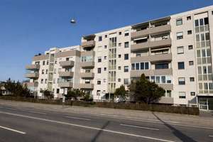 **Bezugsfreie 3-Zimmer-Wohnung mit Balkon in Uni-Nähe – Haunstetter Straße 103, 86161 Hochfeld, Augsburg – Vorschaubild 2