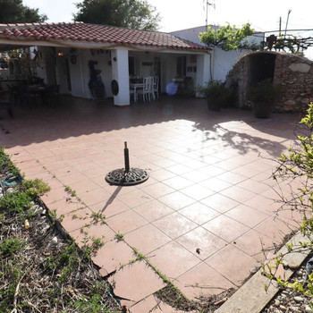 Wiese in den Casas de Alcanar mit Strom und eigenem Brunnen